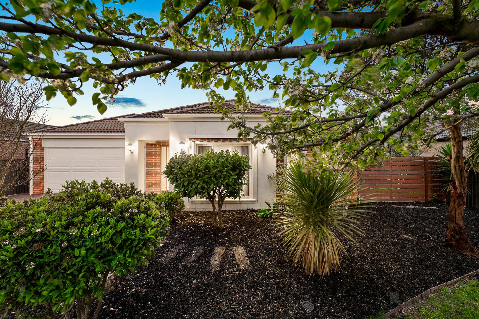 37 Downing Square, Pakenham, VIC 3810, Pakenham - Thumbnail 2