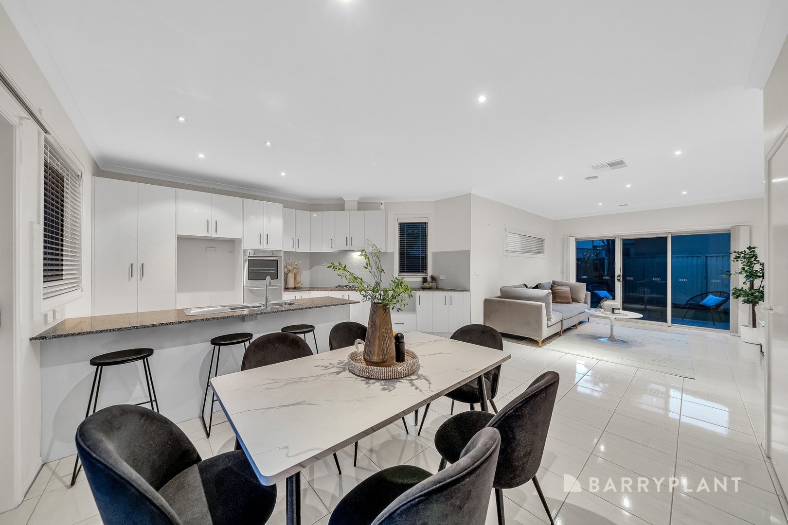 37 Dunkirk Drive, Point Cook, VIC 3030, Point Cook - Thumbnail 8
