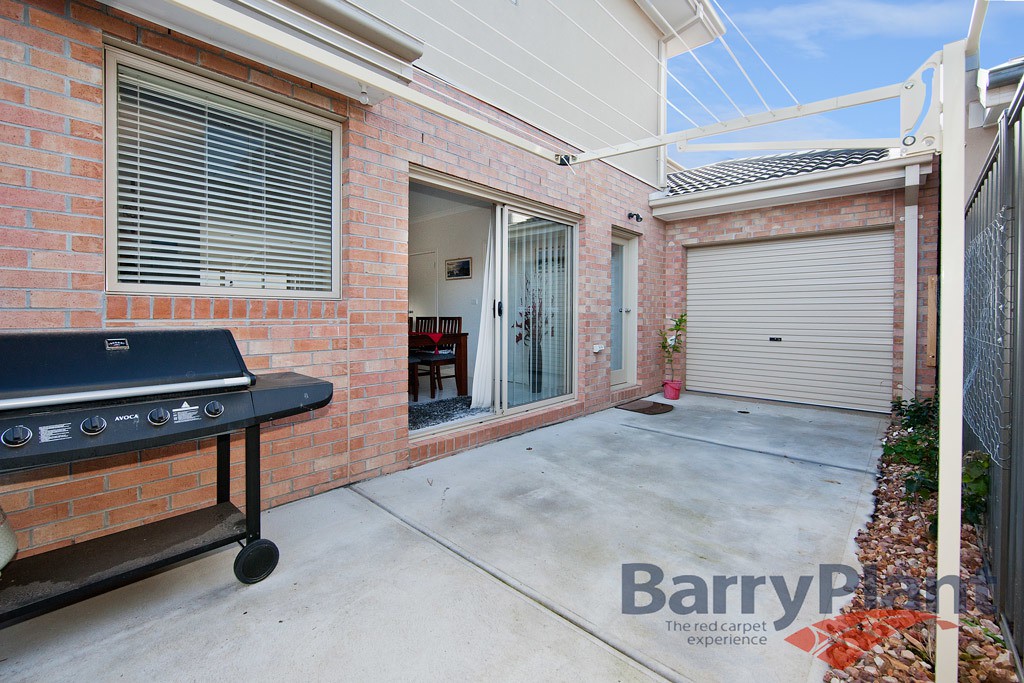 37 Dunkirk Drive, Point Cook, VIC 3030, Point Cook - Thumbnail 5