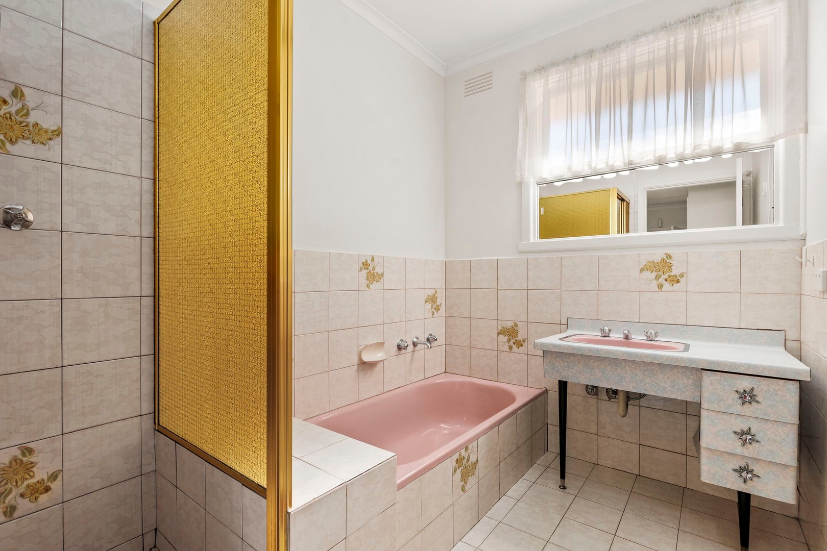 37 Epstein Street, Reservoir, VIC 3073, Reservoir - Thumbnail 7