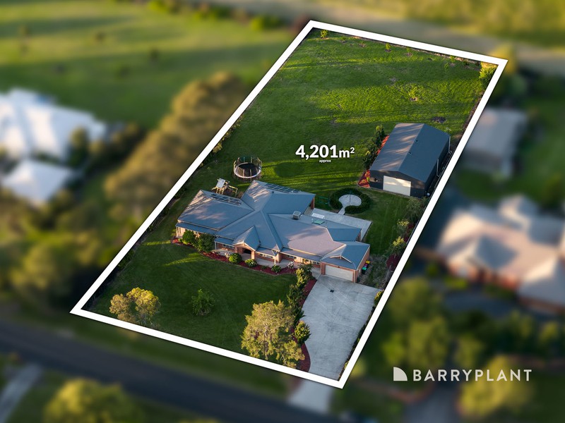 37 Fairway Drive, Drouin, VIC 3818 - Image - 11/12/2025
