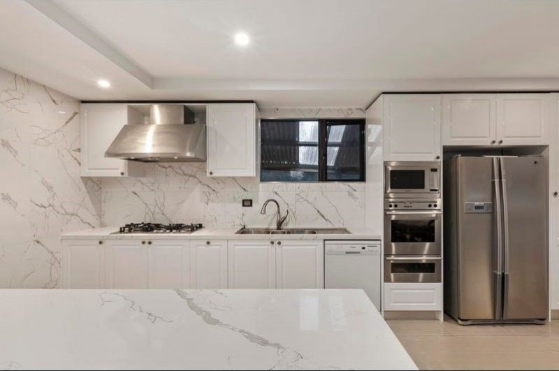 37 Fromhold Drive, Doncaster, VIC 3108, Doncaster - Thumbnail 2
