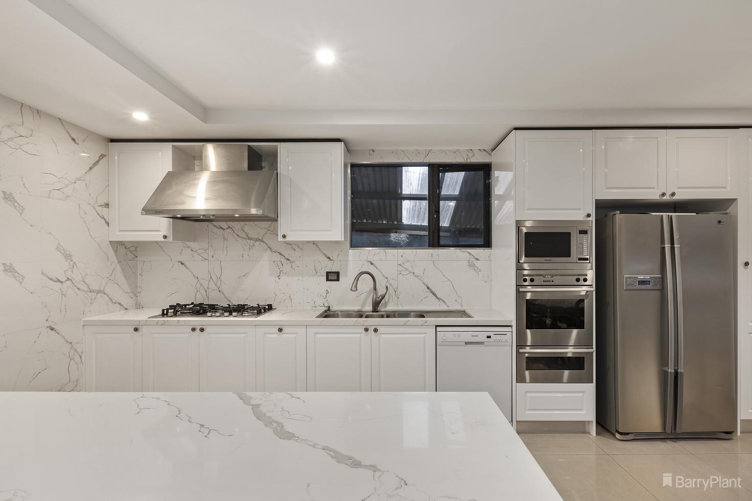 37 Fromhold Drive, Doncaster, VIC 3108, Doncaster - Thumbnail 3