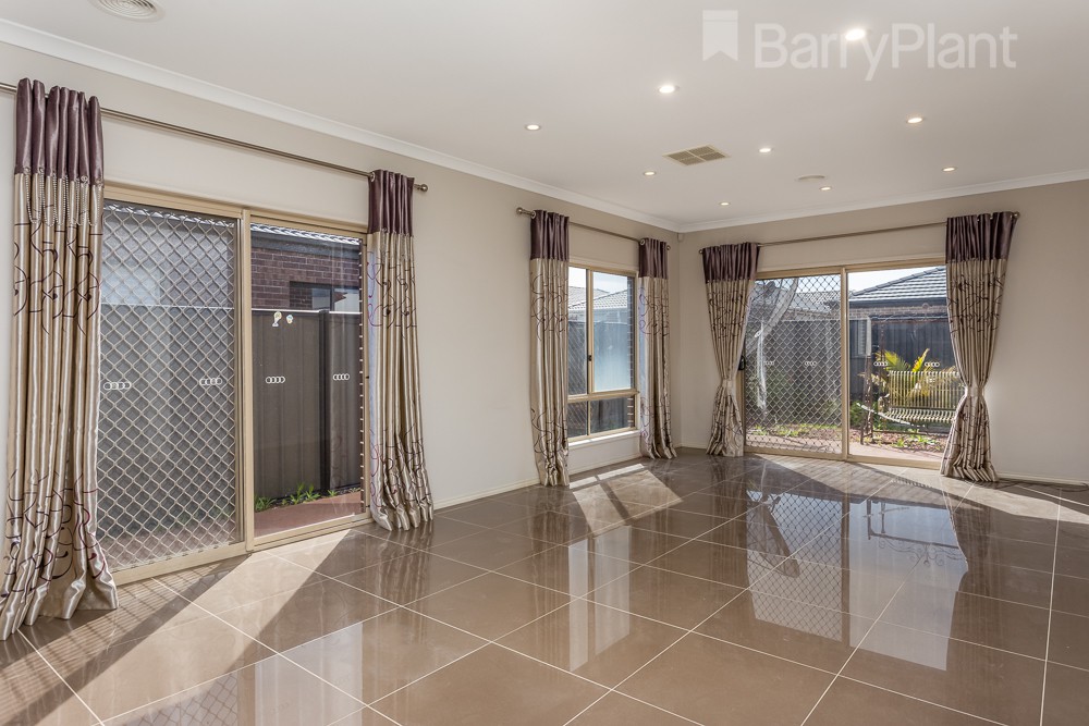 37 Garland Terrace, Point Cook, VIC 3030, Point Cook - Thumbnail 3