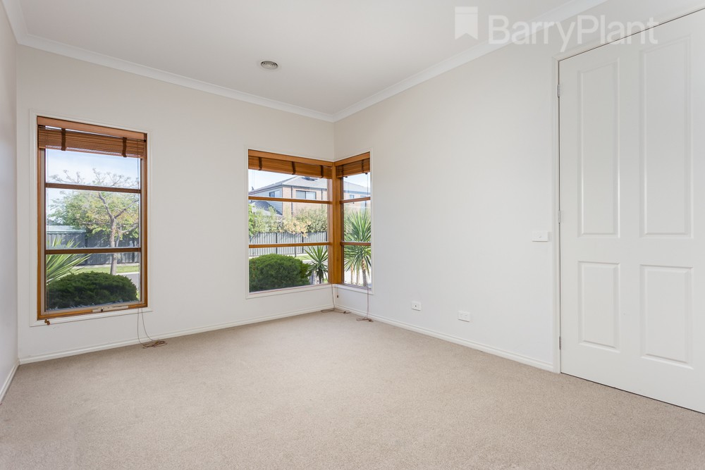 37 Garland Terrace, Point Cook, VIC 3030, Point Cook - Thumbnail 4
