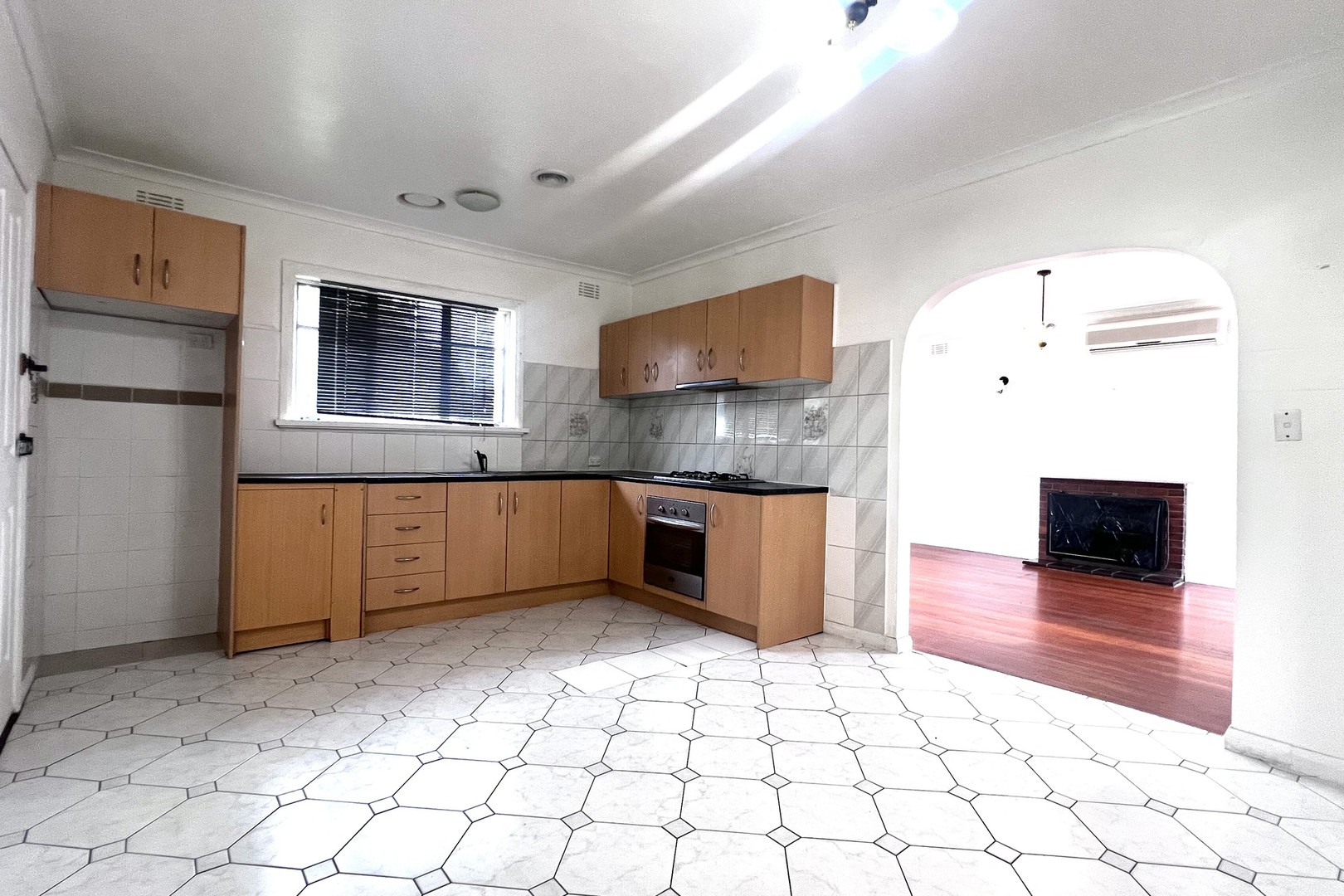 37 Grace Street, St Albans, VIC 3021 - Thumbnail 2 - 01/06/2026