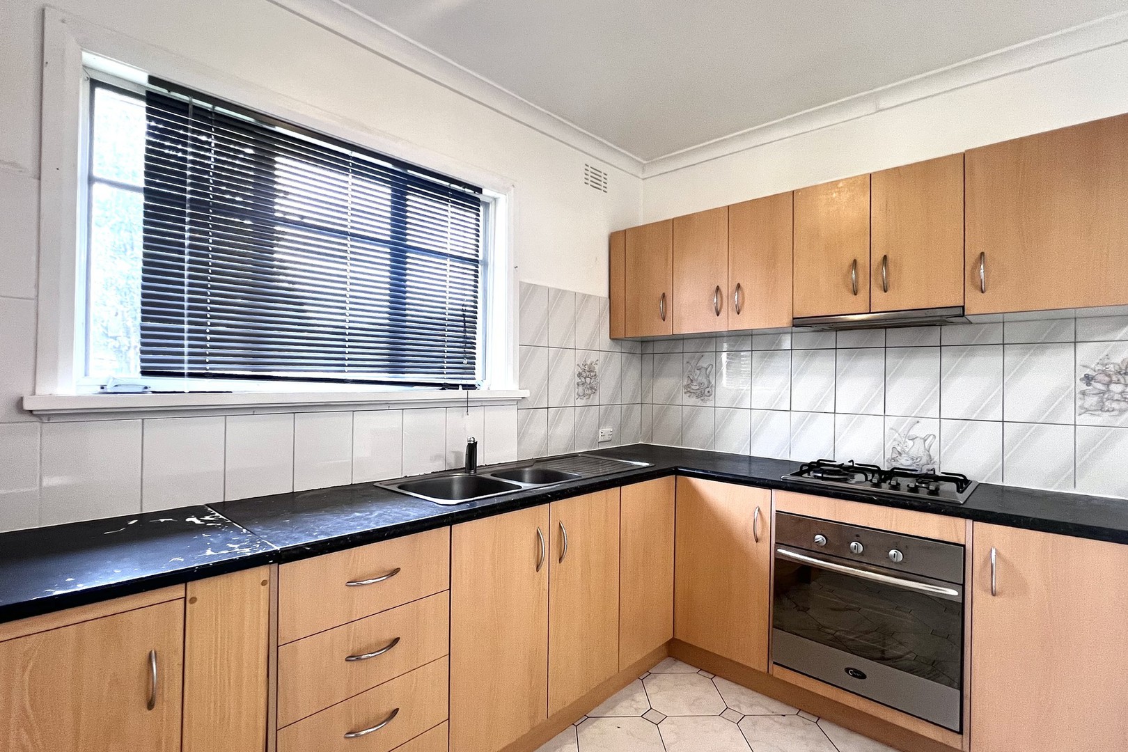 37 Grace Street, St Albans, VIC 3021, St Albans - Thumbnail 4