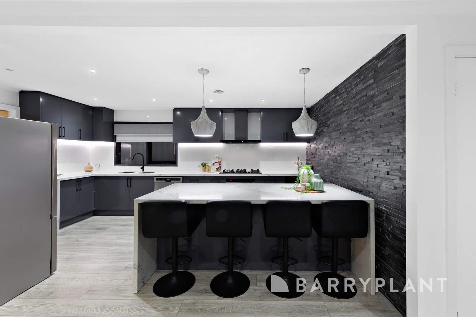 37 Green Gully Road, Keilor, VIC 3036, Keilor - Thumbnail 5