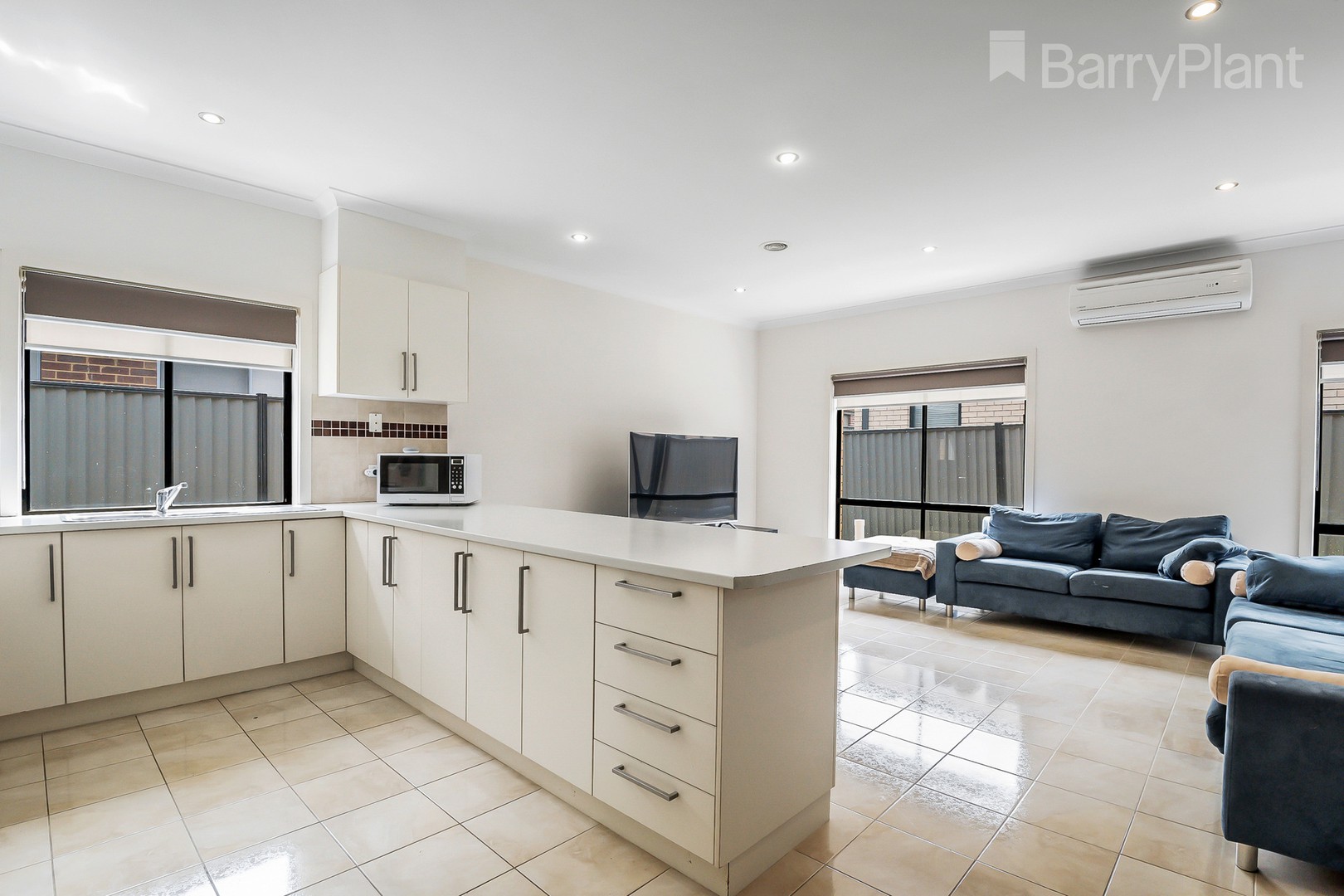 37 Grove Road, Craigieburn, VIC 3064, Craigieburn - Thumbnail 3