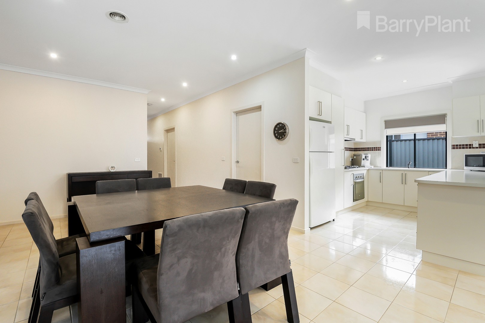 37 Grove Road, Craigieburn, VIC 3064, Craigieburn - Thumbnail 5
