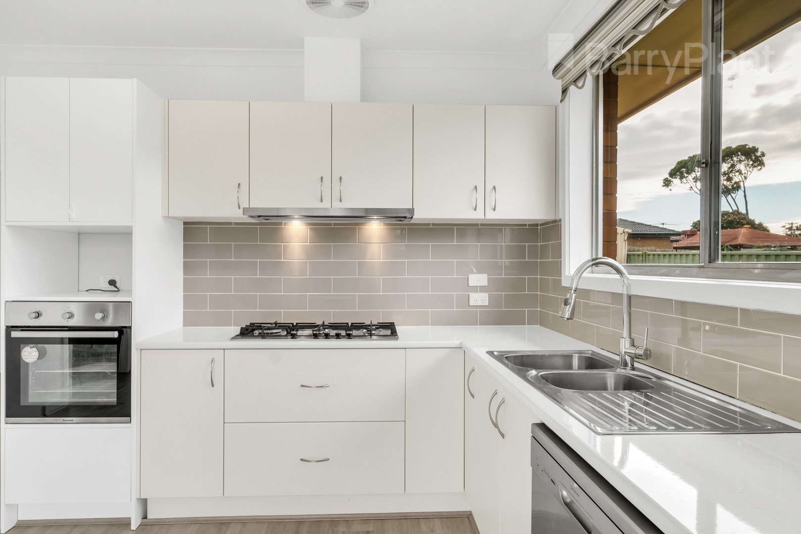 37 Hamilton Street, Craigieburn, VIC 3064 - Thumbnail 2 - 25/08/2026