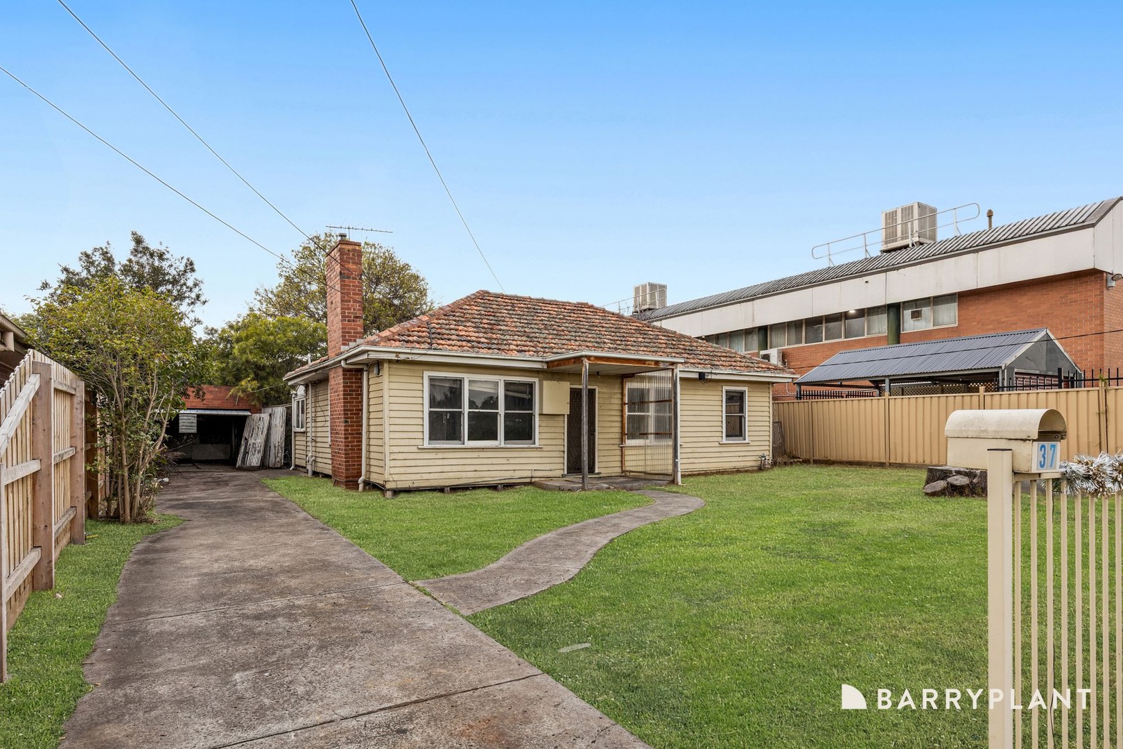 37 Harrison Street, Deer Park, VIC 3023 - Thumbnail 2 - 06/08/2026