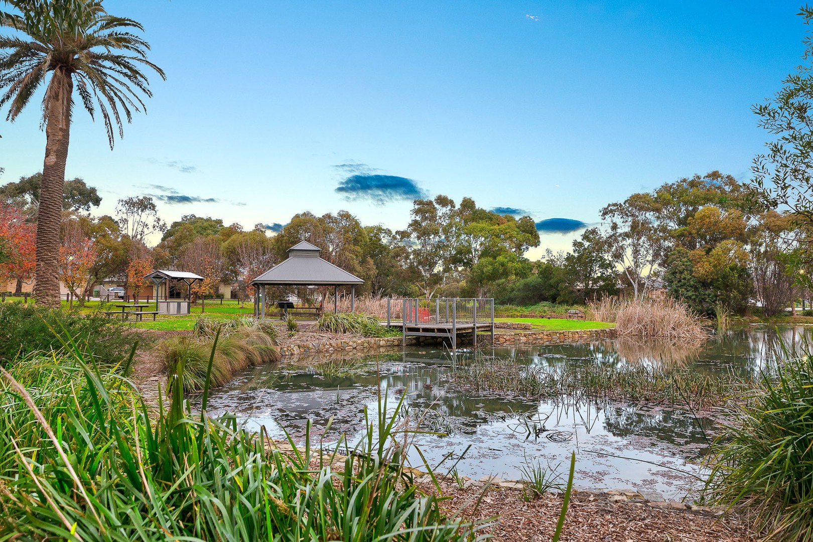 37 Henry Lawson Drive, Pakenham, VIC 3810, Pakenham - Thumbnail 3