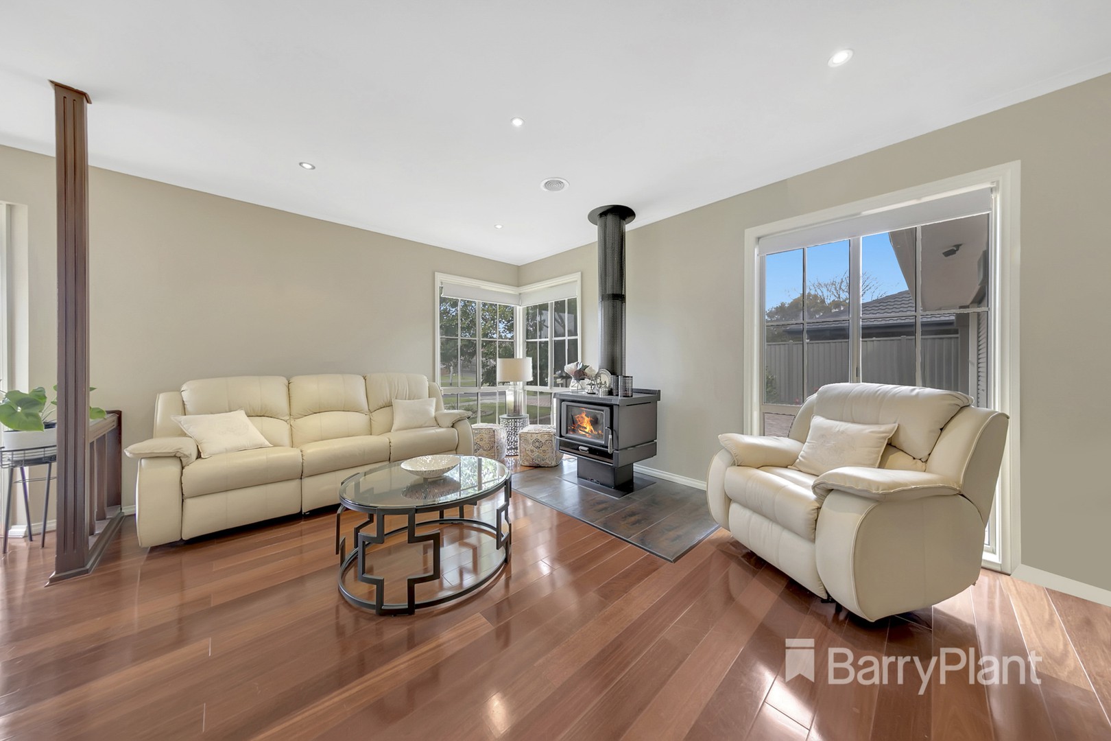 37 Hinkler Drive, Mill Park, VIC 3082, Mill Park - Thumbnail 2
