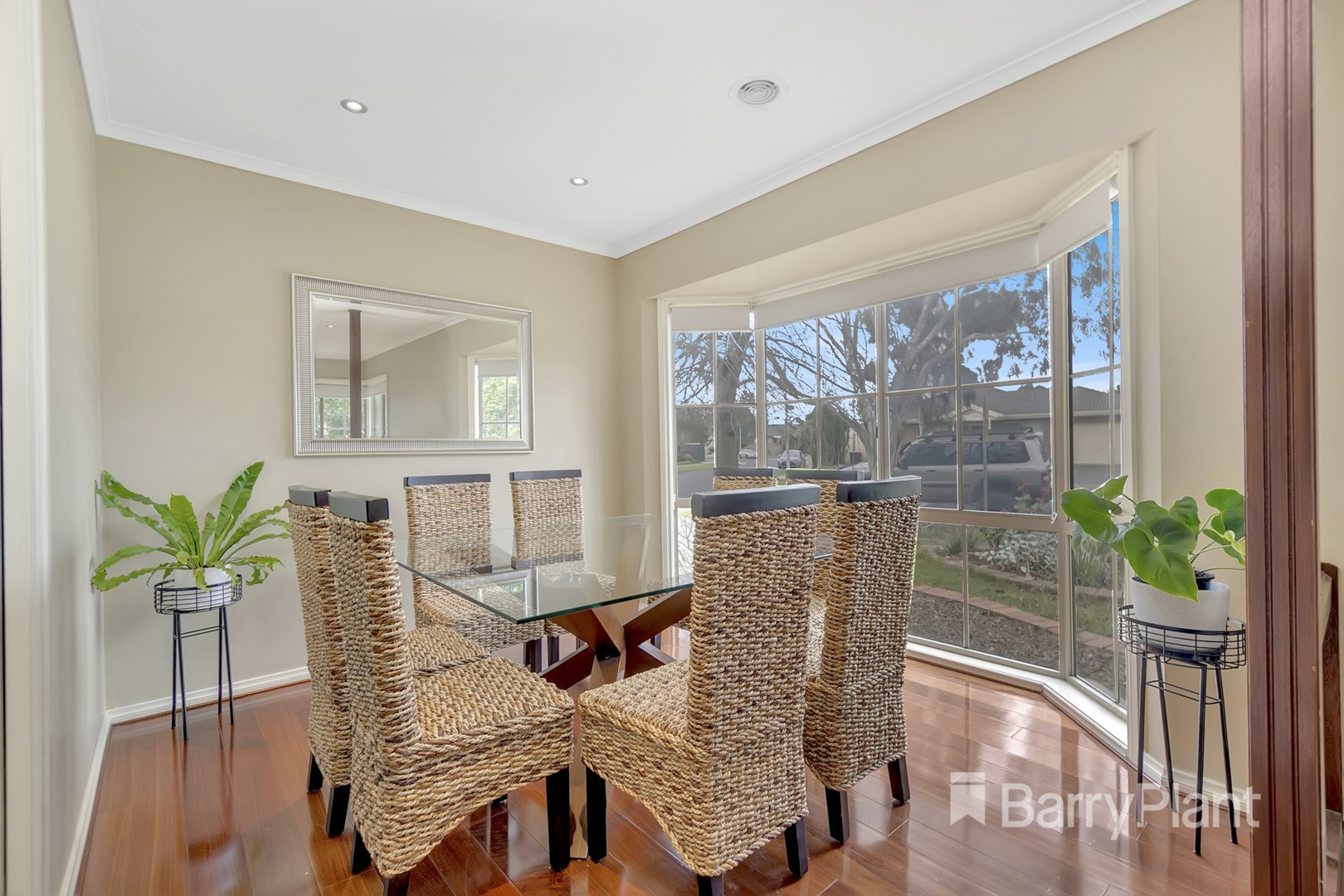 37 Hinkler Drive, Mill Park, VIC 3082, Mill Park - Thumbnail 4