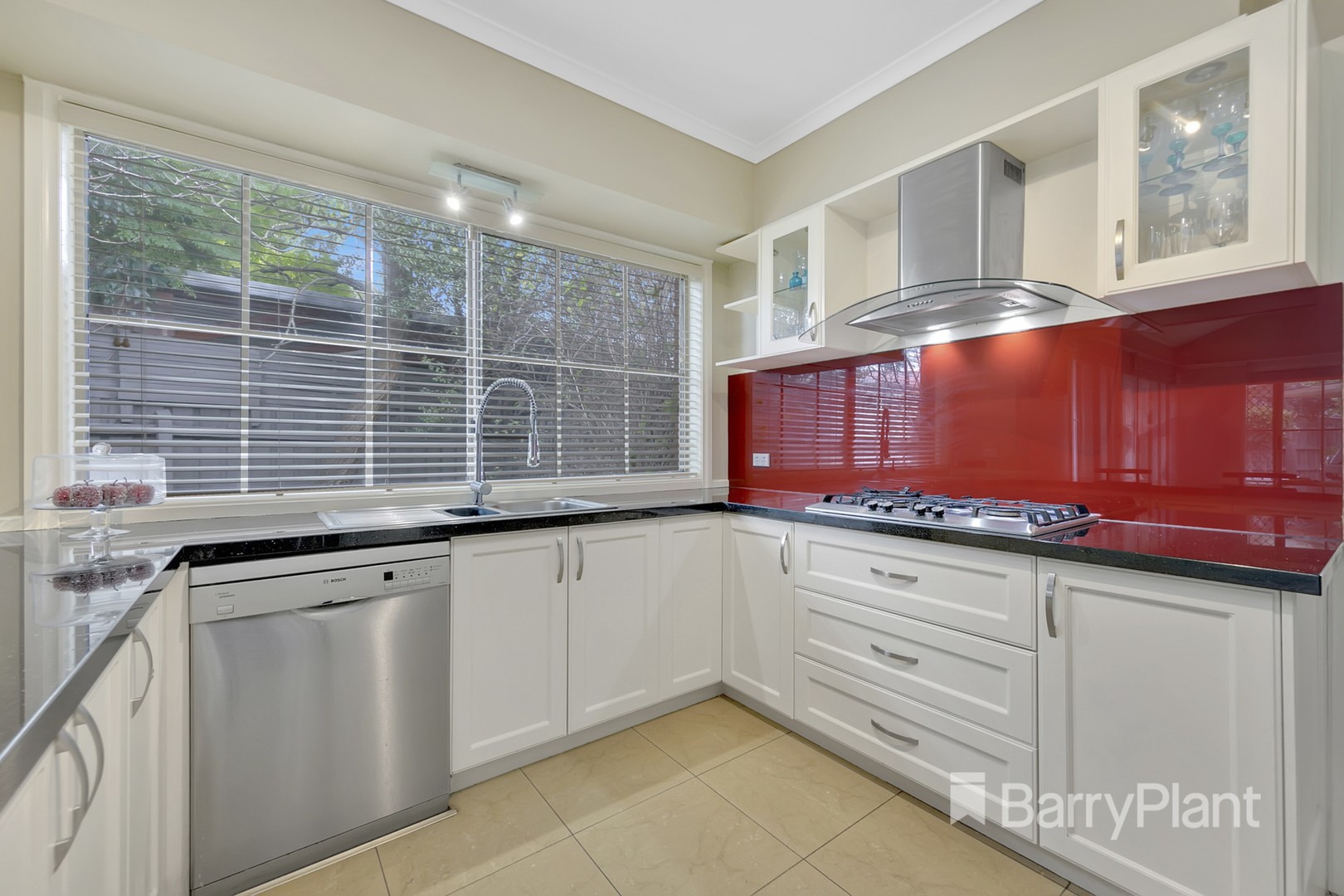 37 Hinkler Drive, Mill Park, VIC 3082, Mill Park - Thumbnail 6