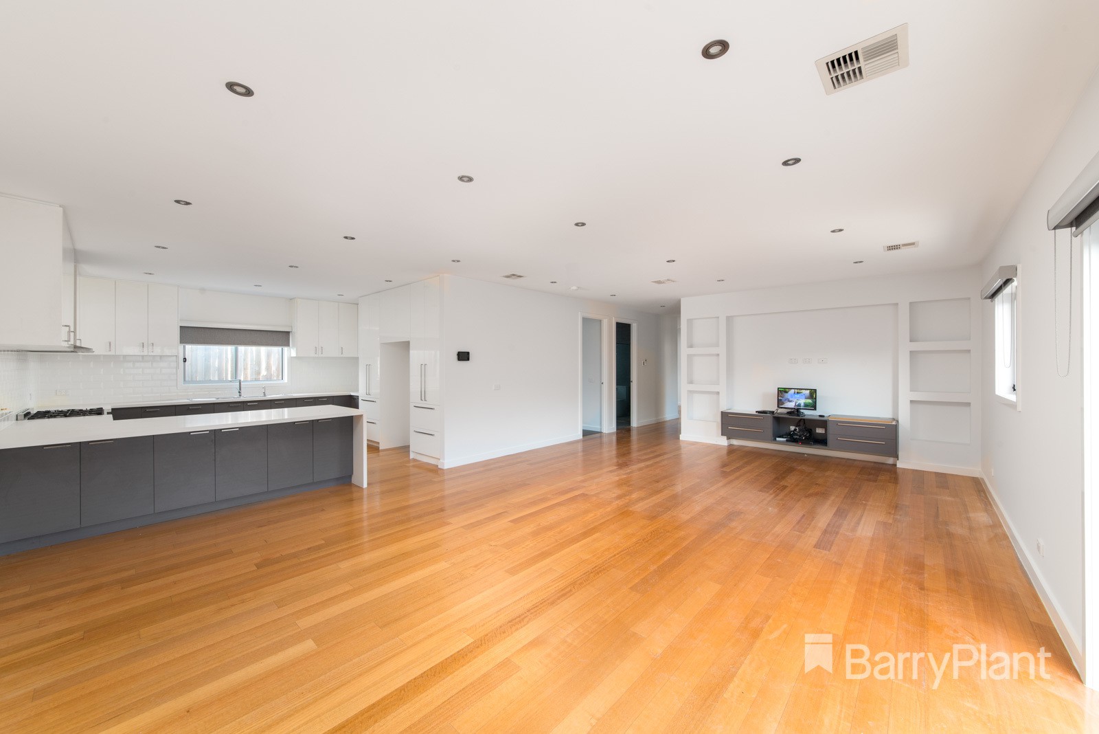 37 Housden Street, Broadmeadows, VIC 3047, Broadmeadows - Thumbnail 3
