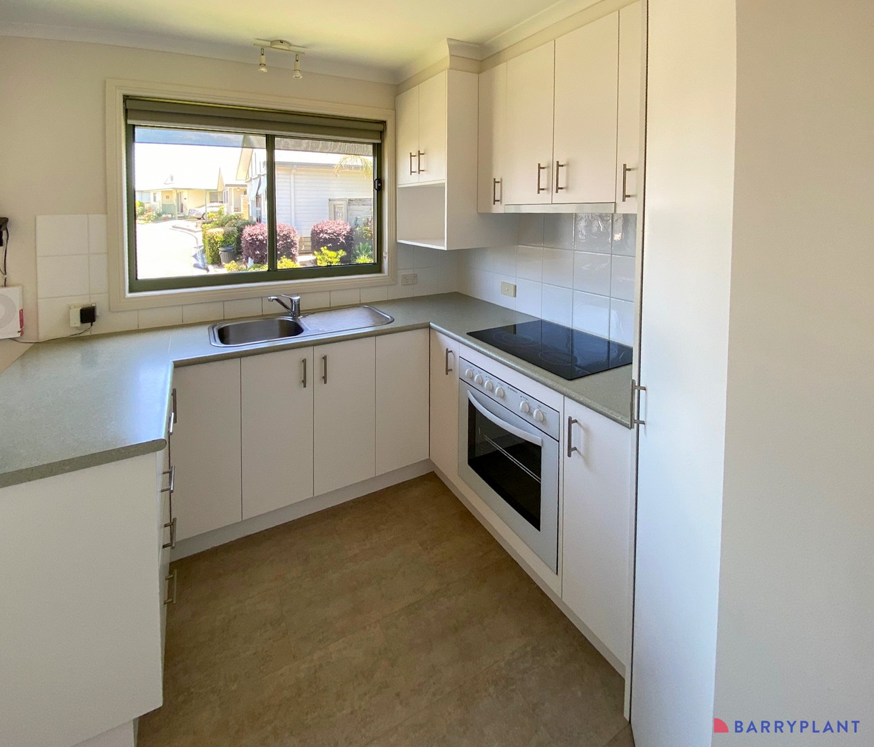 37 Julia Street, Inverloch, VIC 3996 - Thumbnail 1 - 14/11/2025