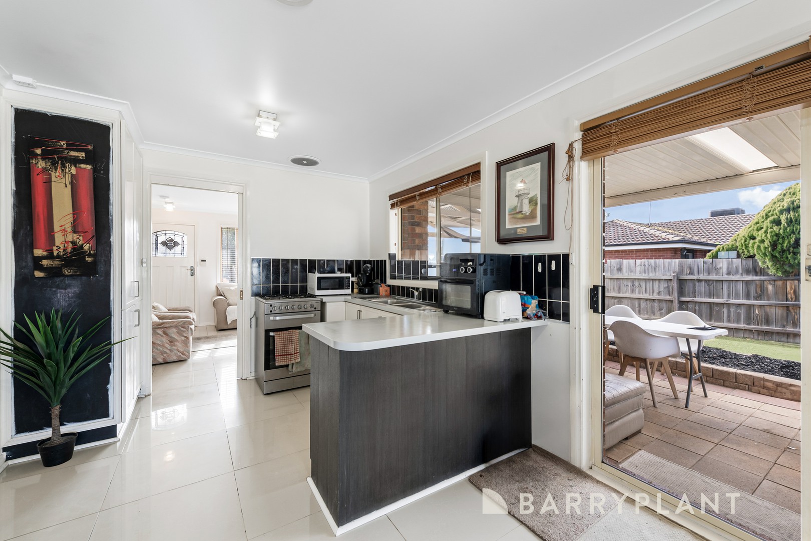 37 Karinya Close, Werribee, VIC 3030, Werribee - Thumbnail 4