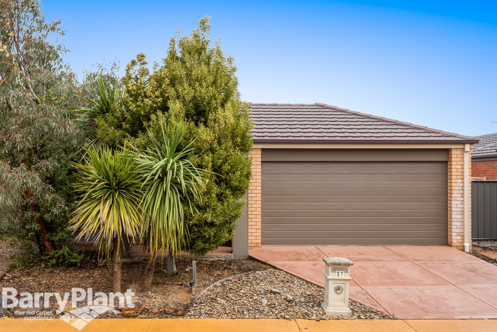 37 Kellerman Drive, Point Cook, VIC 3030, Point Cook - Thumbnail 2