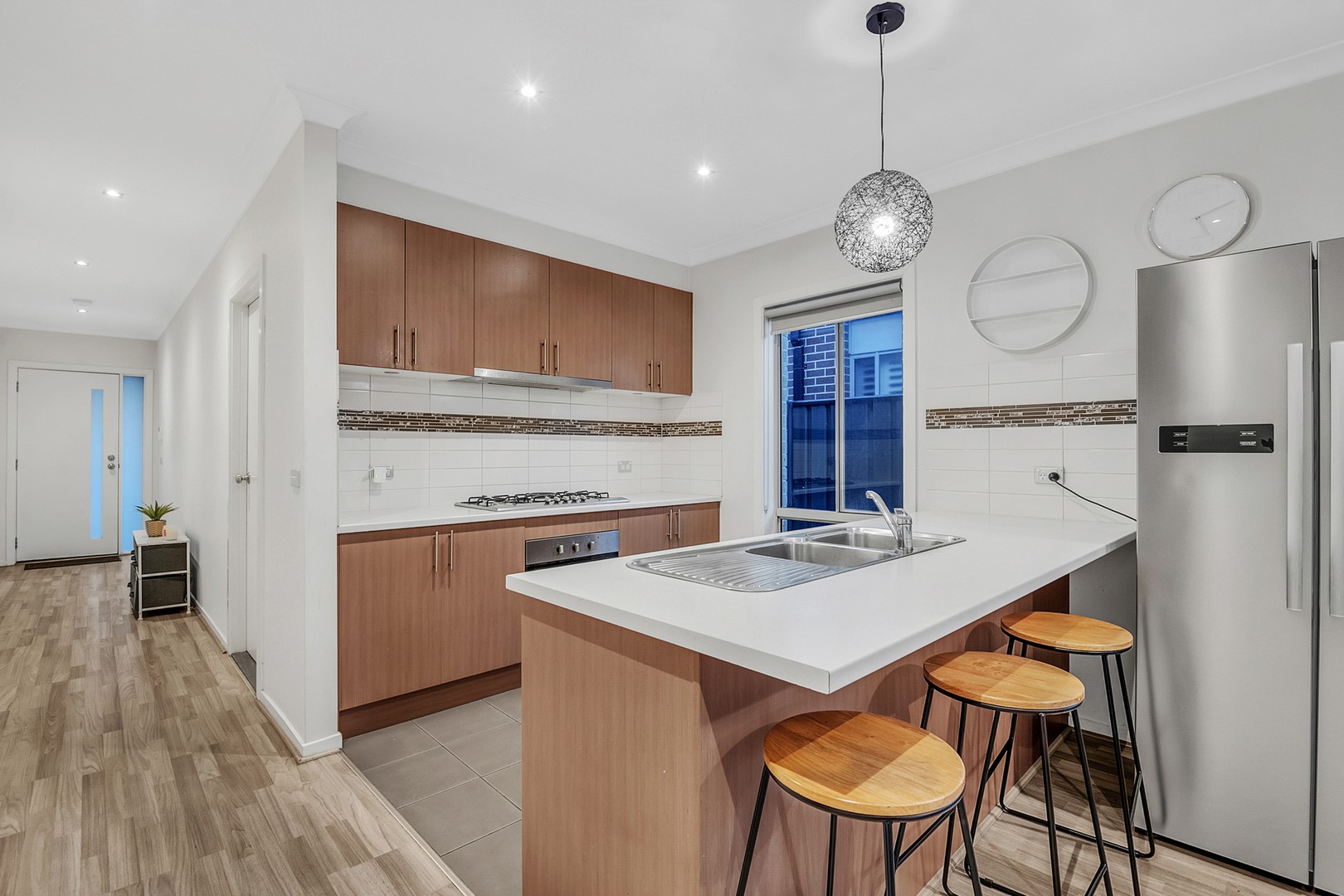 37 Kensley Circuit, Craigieburn, VIC 3064, Craigieburn - Thumbnail 4
