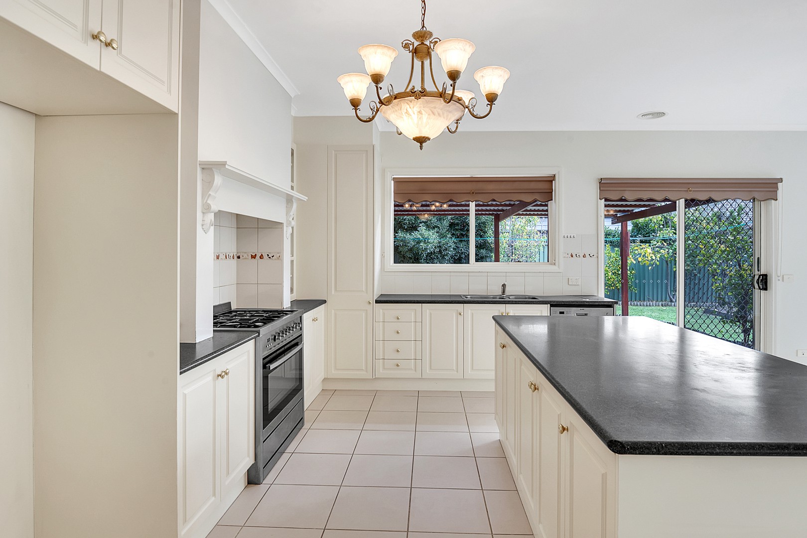 37 Kings Glen, Craigieburn, VIC 3064, Craigieburn - Thumbnail 4