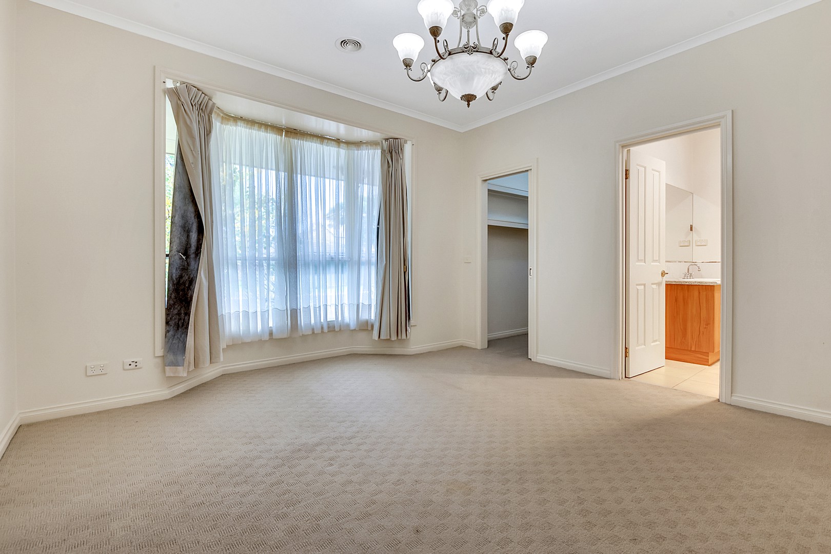 37 Kings Glen, Craigieburn, VIC 3064, Craigieburn - Thumbnail 7