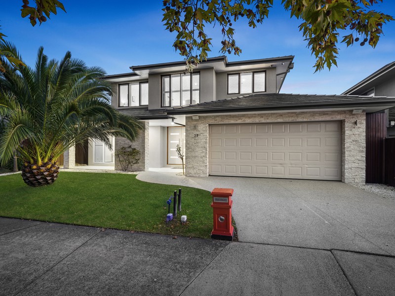 37 Lakeside Drive, Sandhurst, VIC 3977 - Image - 07/05/2025
