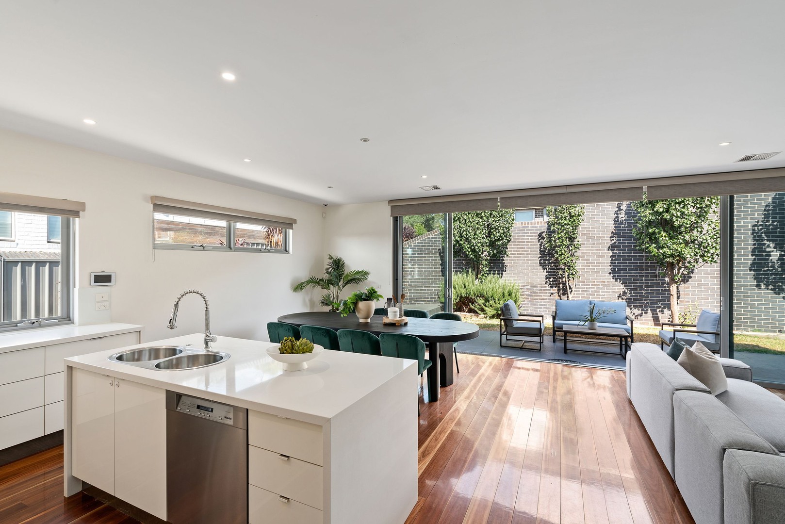 37 Laurence Avenue, Airport West, VIC 3042, Doreen - Thumbnail 4