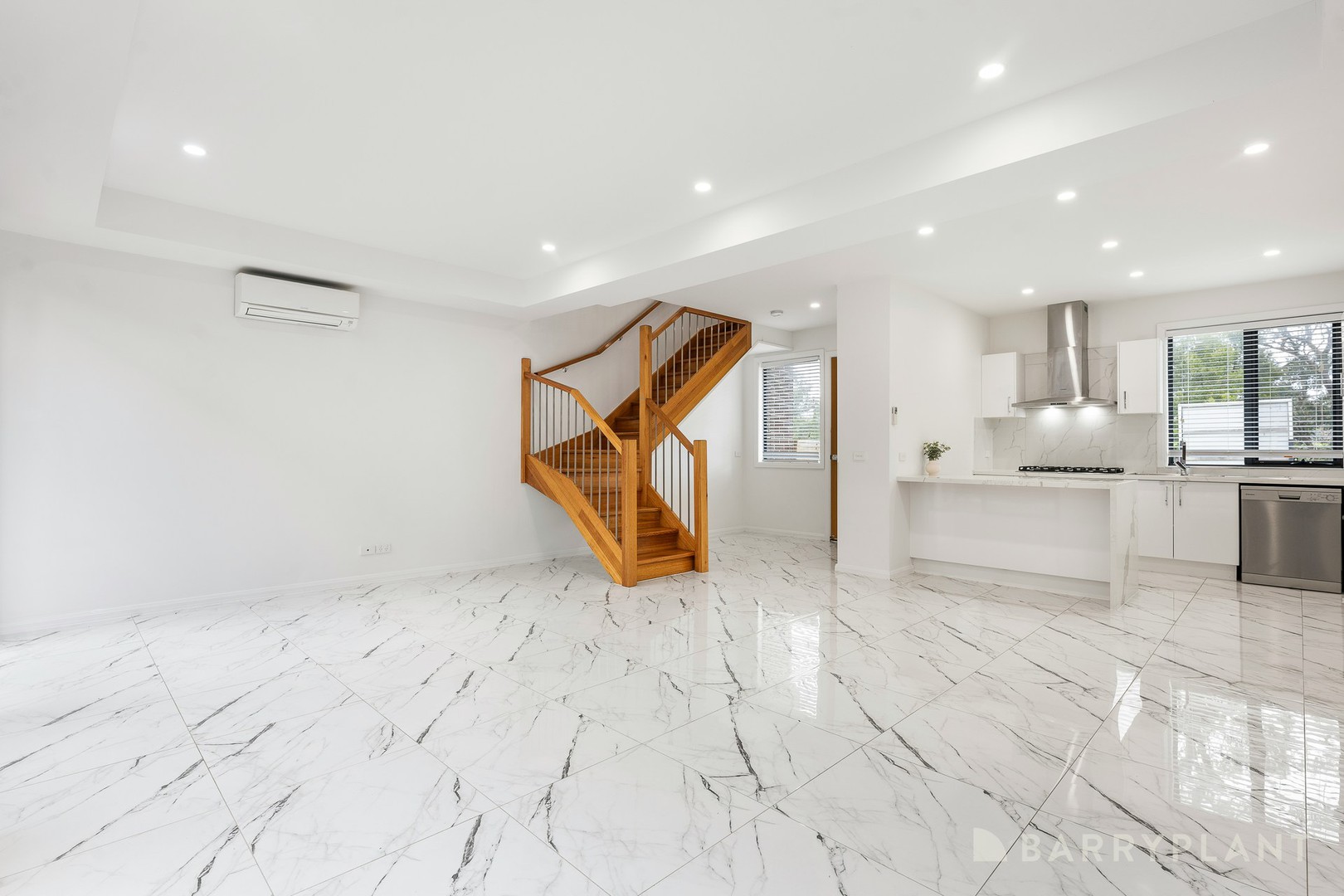 37 Liverpool Road, Kilsyth, VIC 3137, Kilsyth - Thumbnail 5