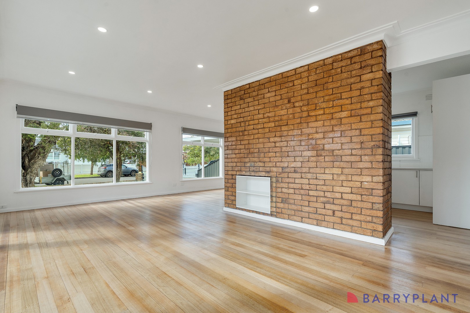 37 Locher Avenue, Reservoir, VIC 3073, Reservoir - Thumbnail 3
