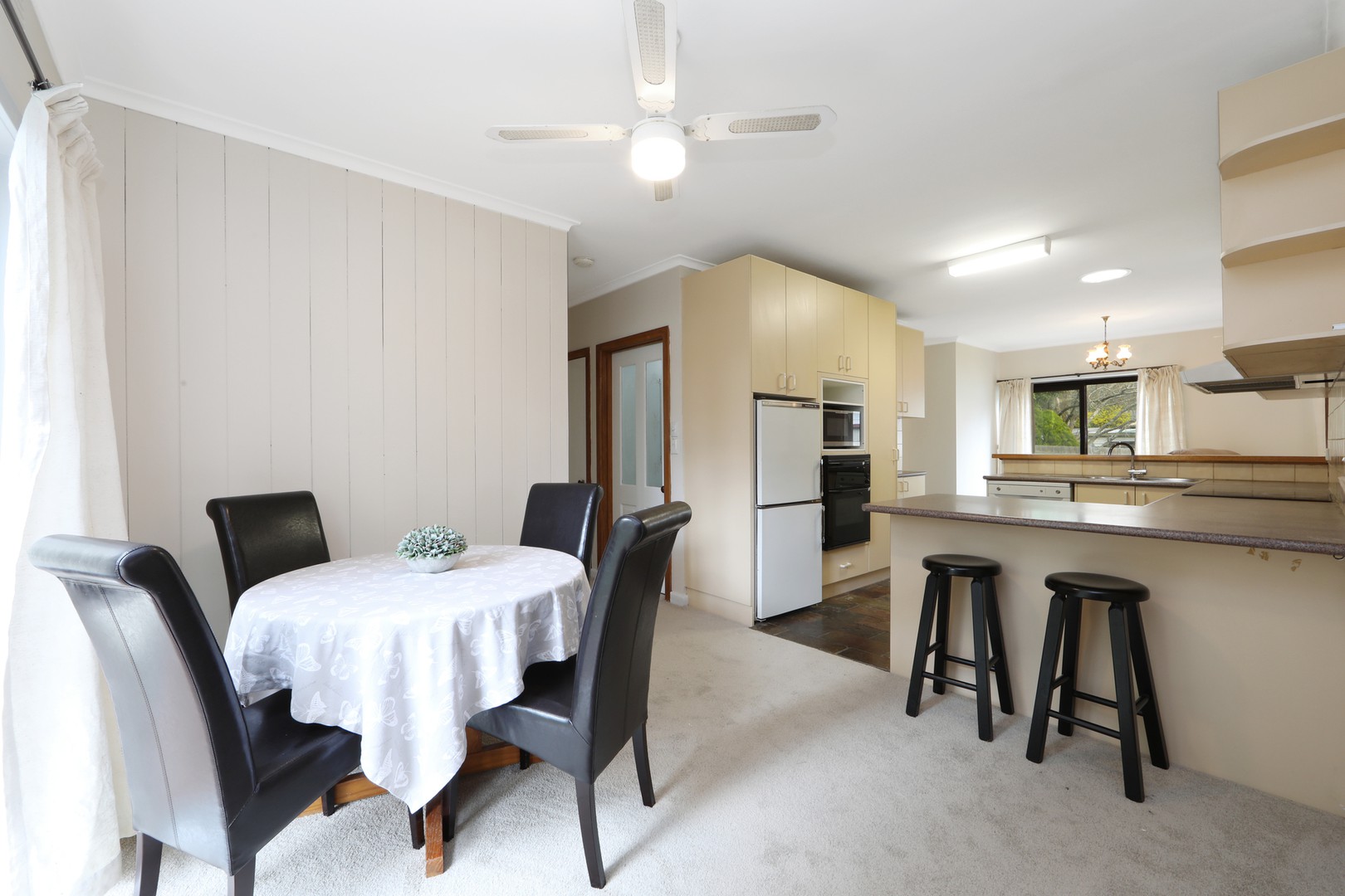 37 McDonald Crescent, Boronia, VIC 3155, Boronia - Thumbnail 3