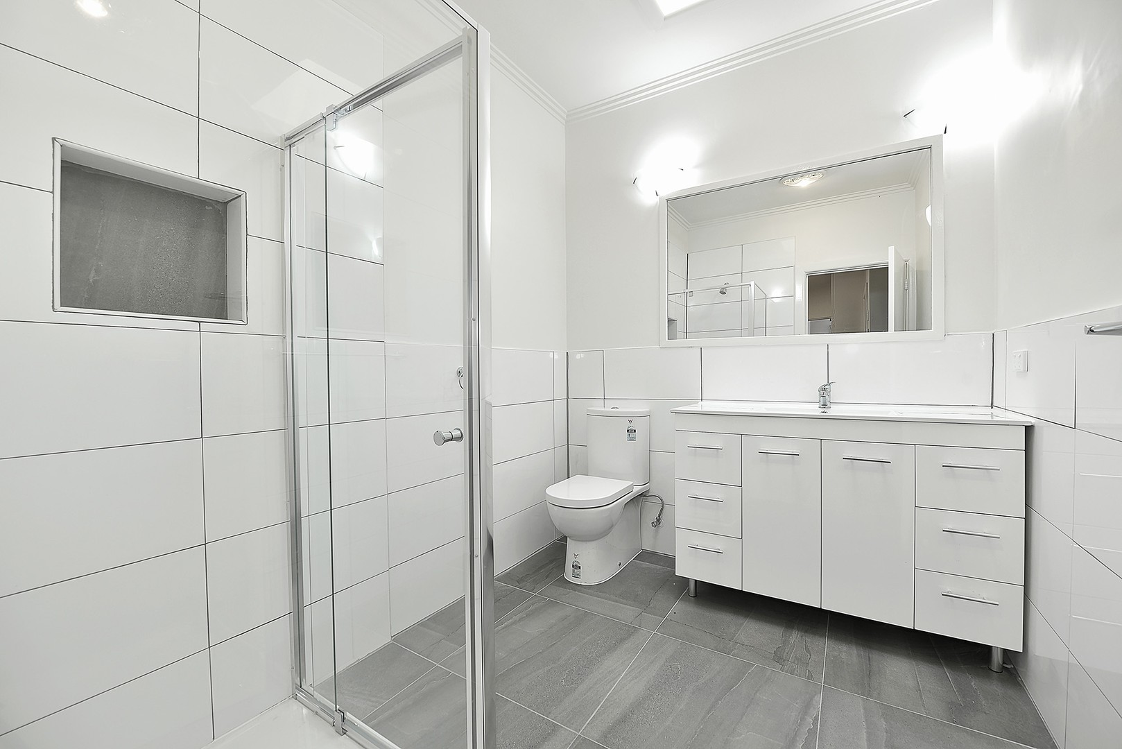 37 Medfield Avenue, Avondale Heights, VIC 3034, Avondale Heights - Thumbnail 5