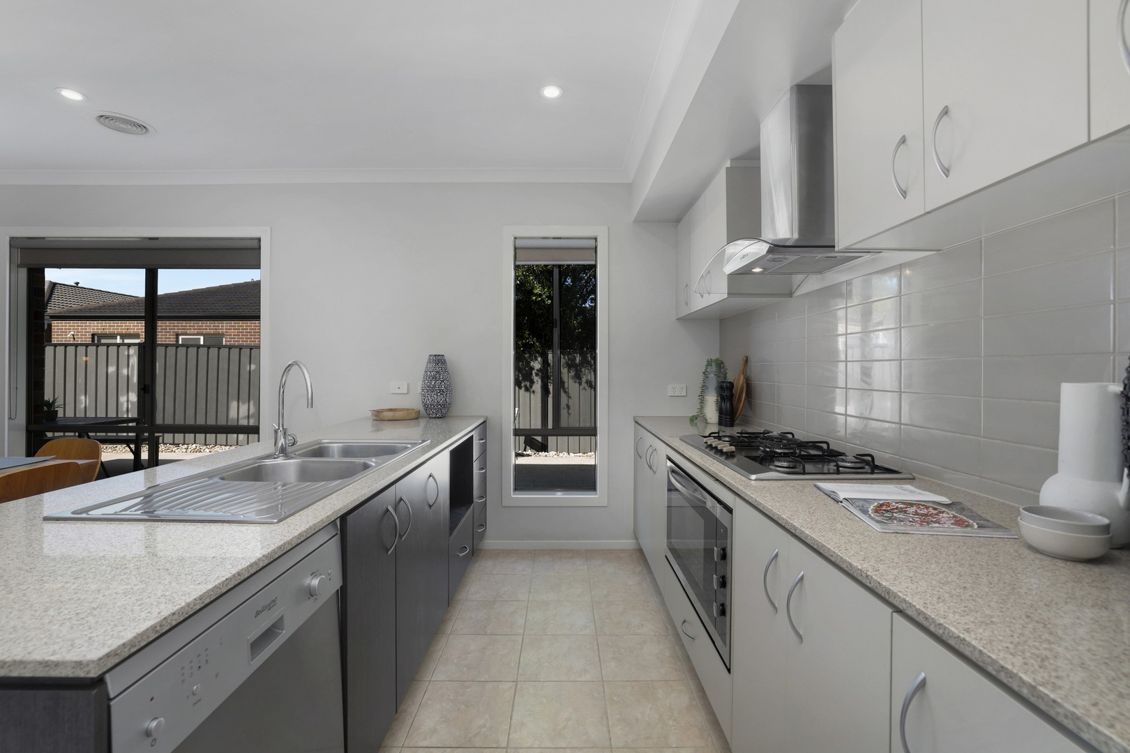 37 Michael Place, Point Cook, VIC 3030, Point Cook - Thumbnail 3