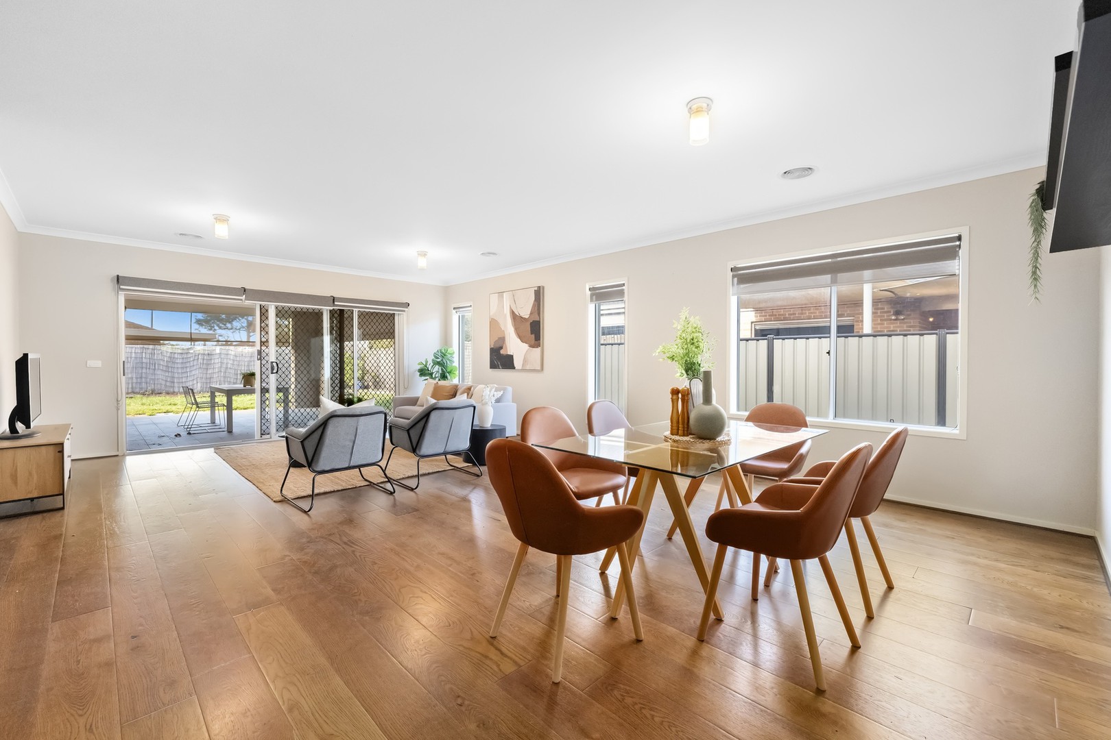 37 Niland Crescent, Point Cook, VIC 3030, Point Cook - Thumbnail 5