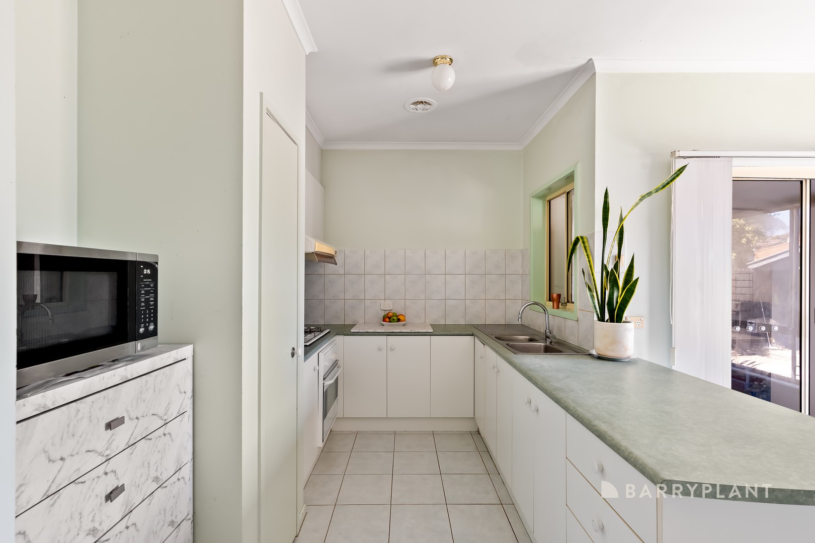 37 Oak Street, Preston, VIC 3072, Preston - Thumbnail 3