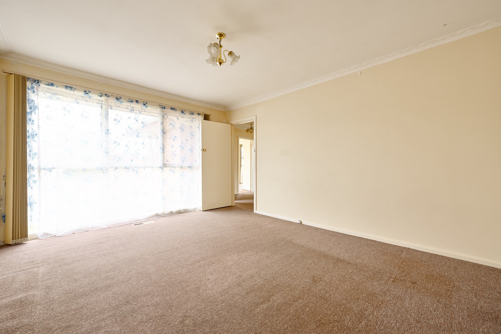 37 Oakwood Avenue, Noble Park, VIC 3175, Dandenong North - Thumbnail 2