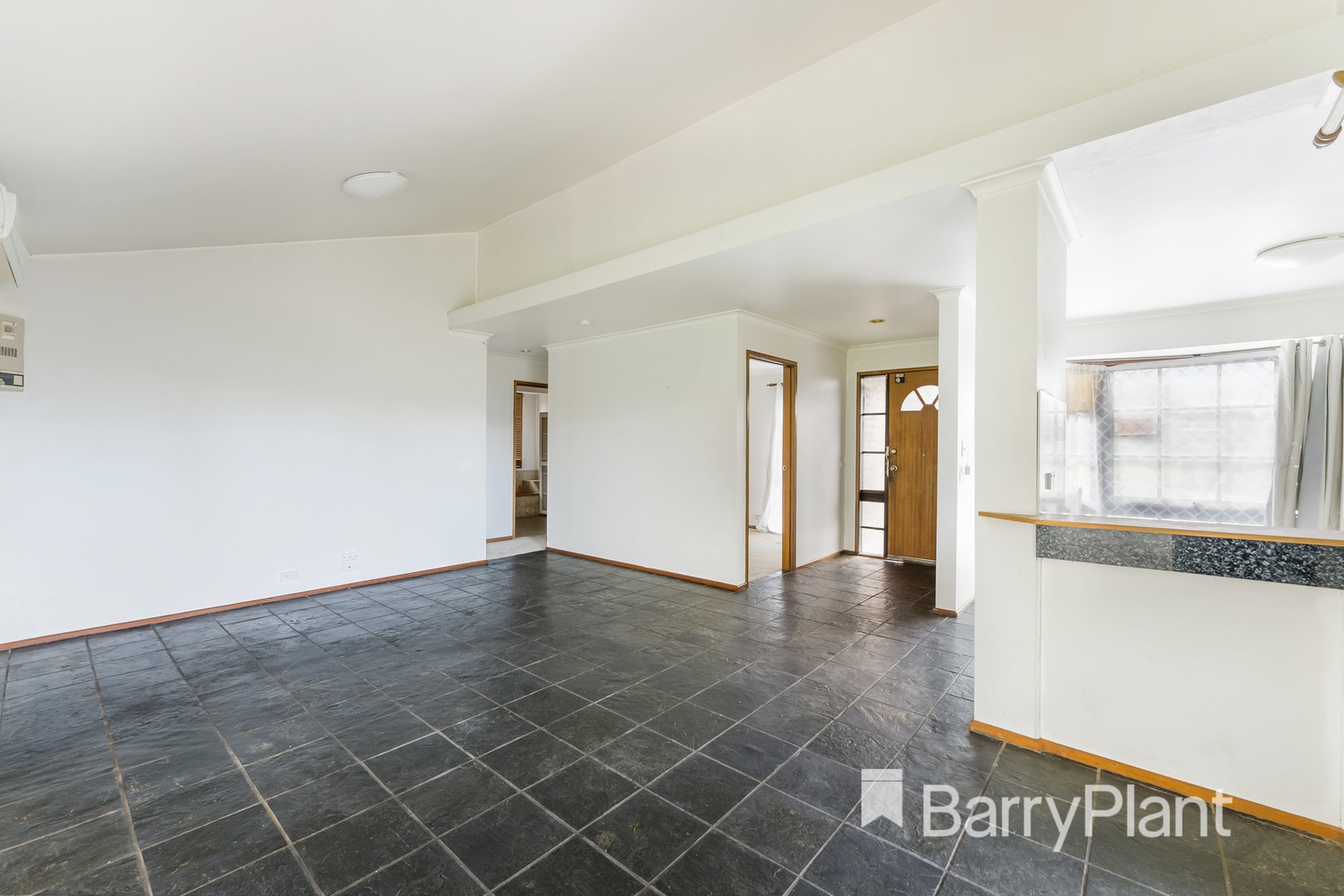 37 Purchas StreetWerribee, VIC 3030, Werribee - Thumbnail 2