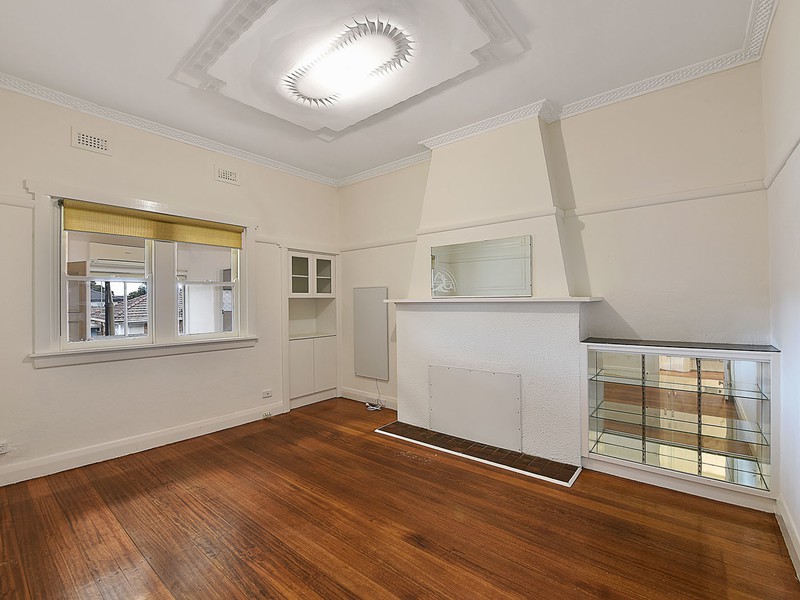 37 Regent Street, Preston, VIC 3072 - Image - 05/09/2025