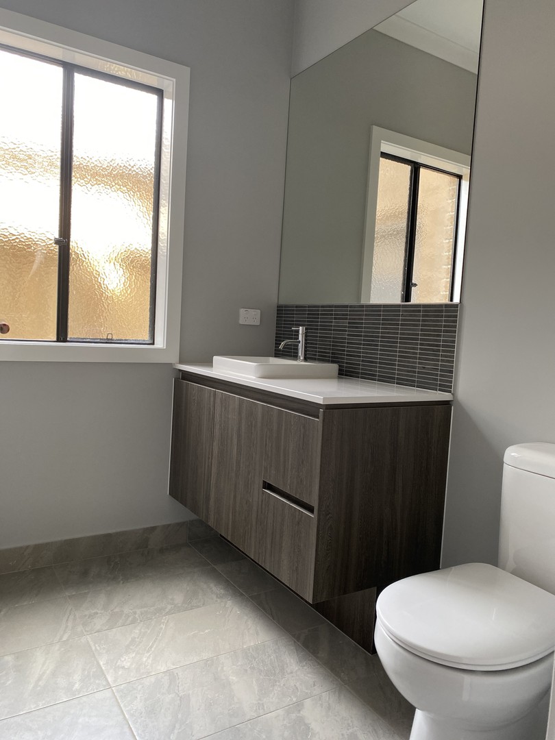 37 Rosette  Crescent, Rockbank, VIC 3335, Rockbank - Thumbnail 7