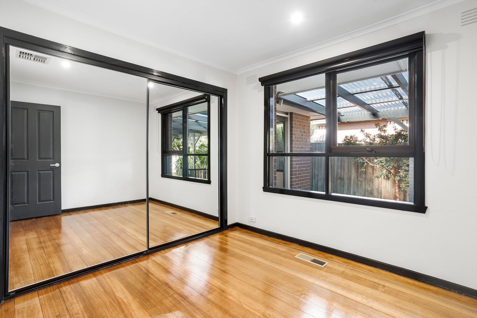 37 San Remo DriveAvondale Heights, VIC 3034, Avondale Heights - Thumbnail 6