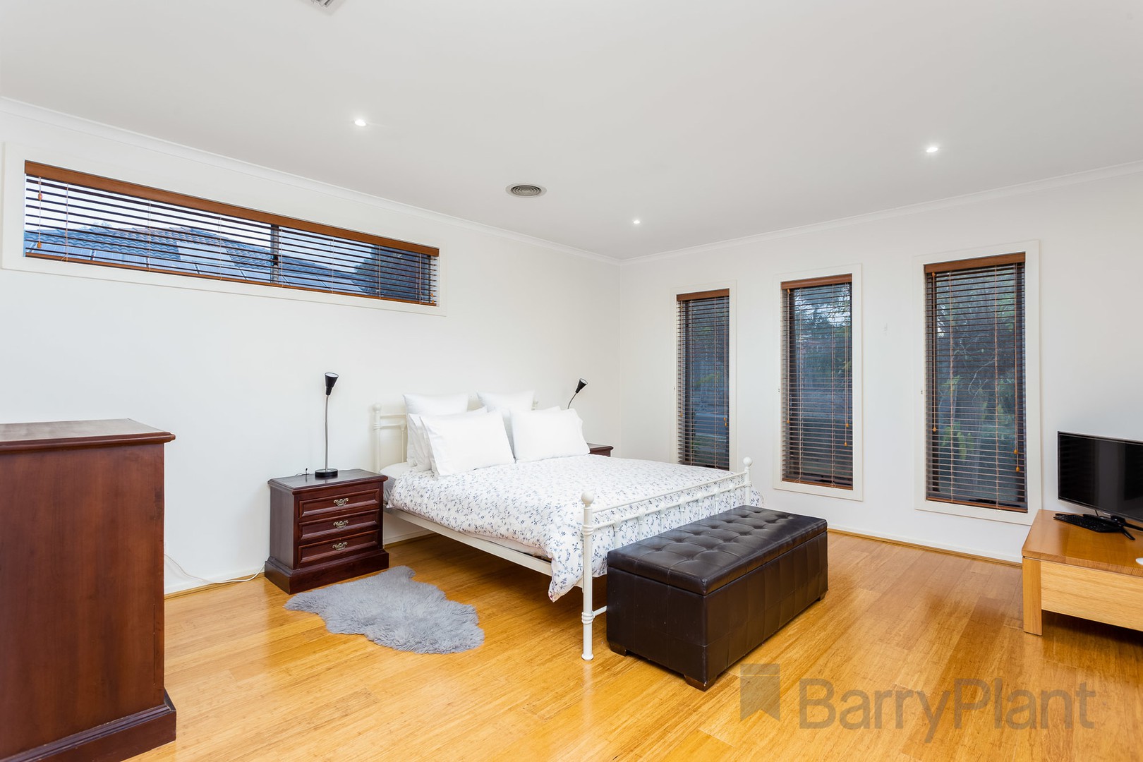37 Seychelles Street, Point Cook, VIC 3030, Point Cook - Thumbnail 7