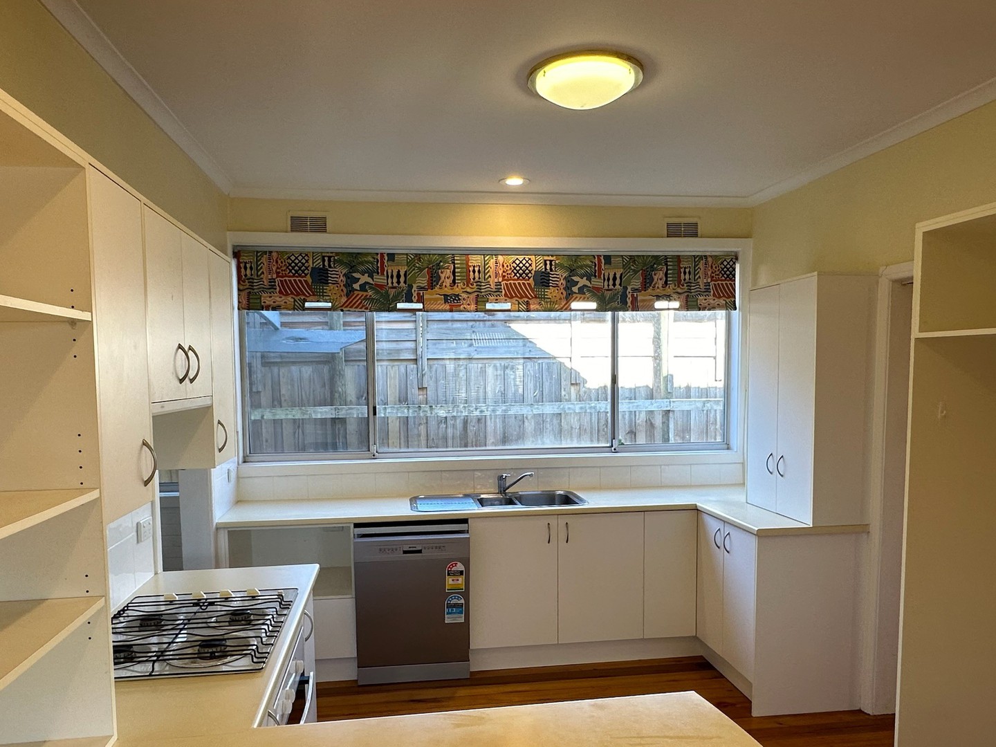 37 Shawlands Avenue, Blackburn South, VIC 3130, Blackburn South - Thumbnail 5