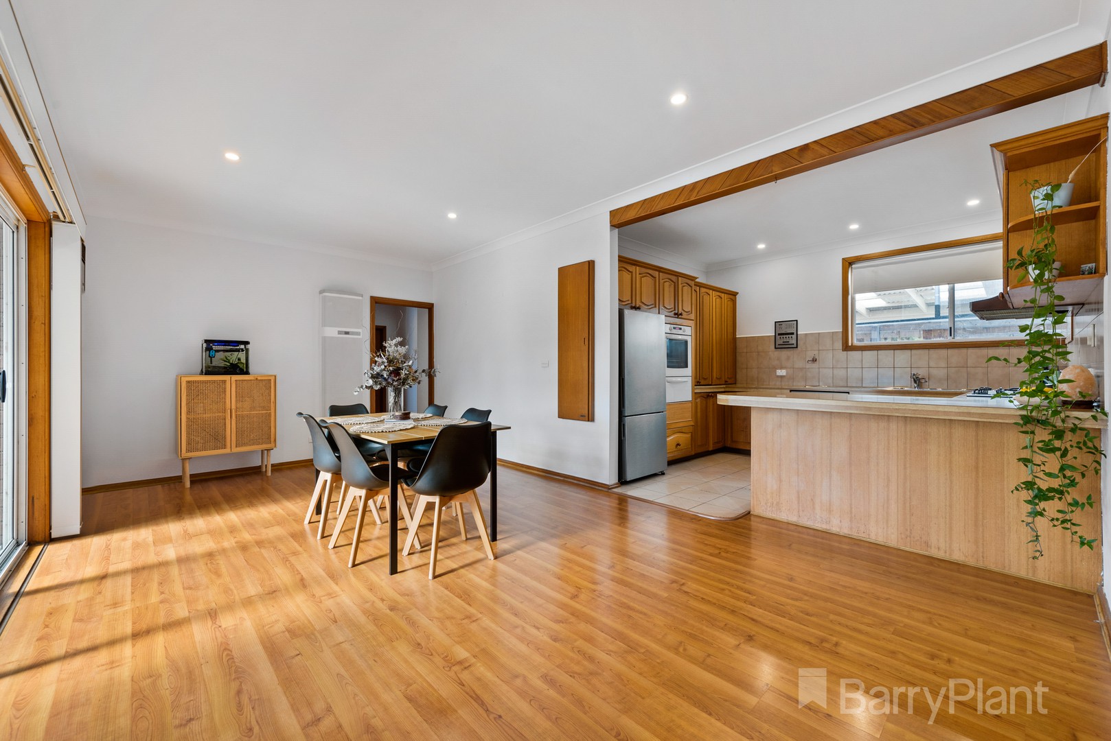37 Shaws Road, Werribee, VIC 3030, Werribee - Thumbnail 7