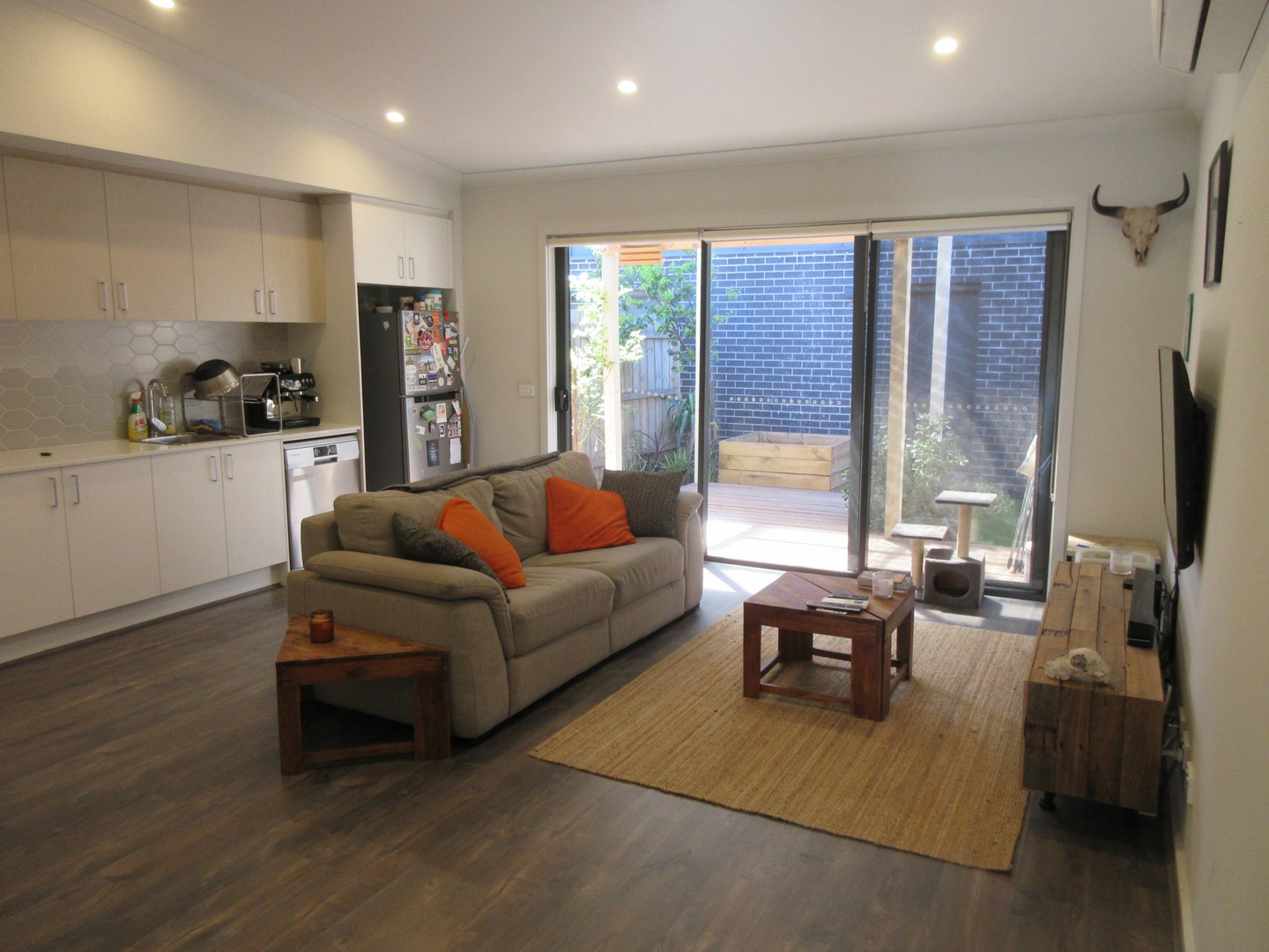 37 Sierra Avenue, Sunshine West, VIC 3020, Sunshine West - Thumbnail 3
