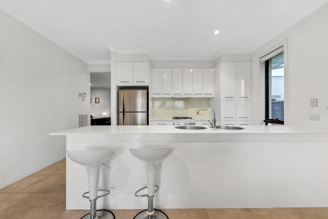 37 Signature Boulevard, Sanctuary Lakes, VIC 3030, Point Cook - Thumbnail 7
