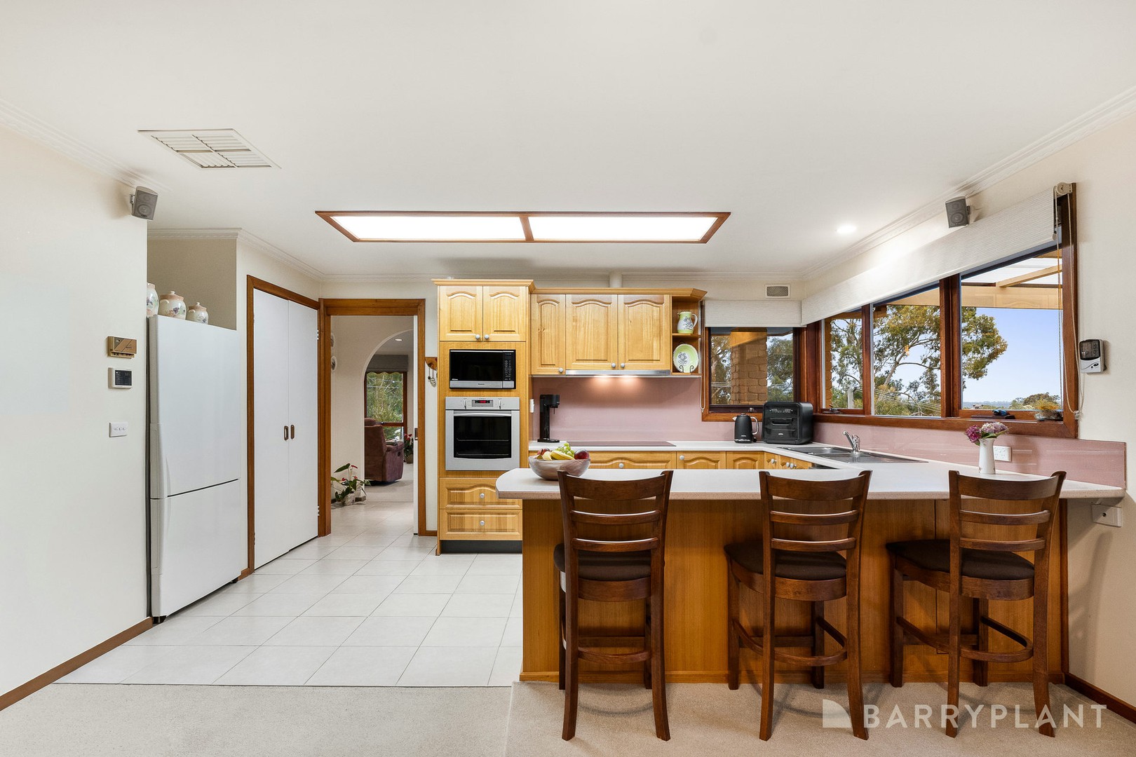 37 Stirling Road, Croydon, VIC 3136, Croydon - Thumbnail 3