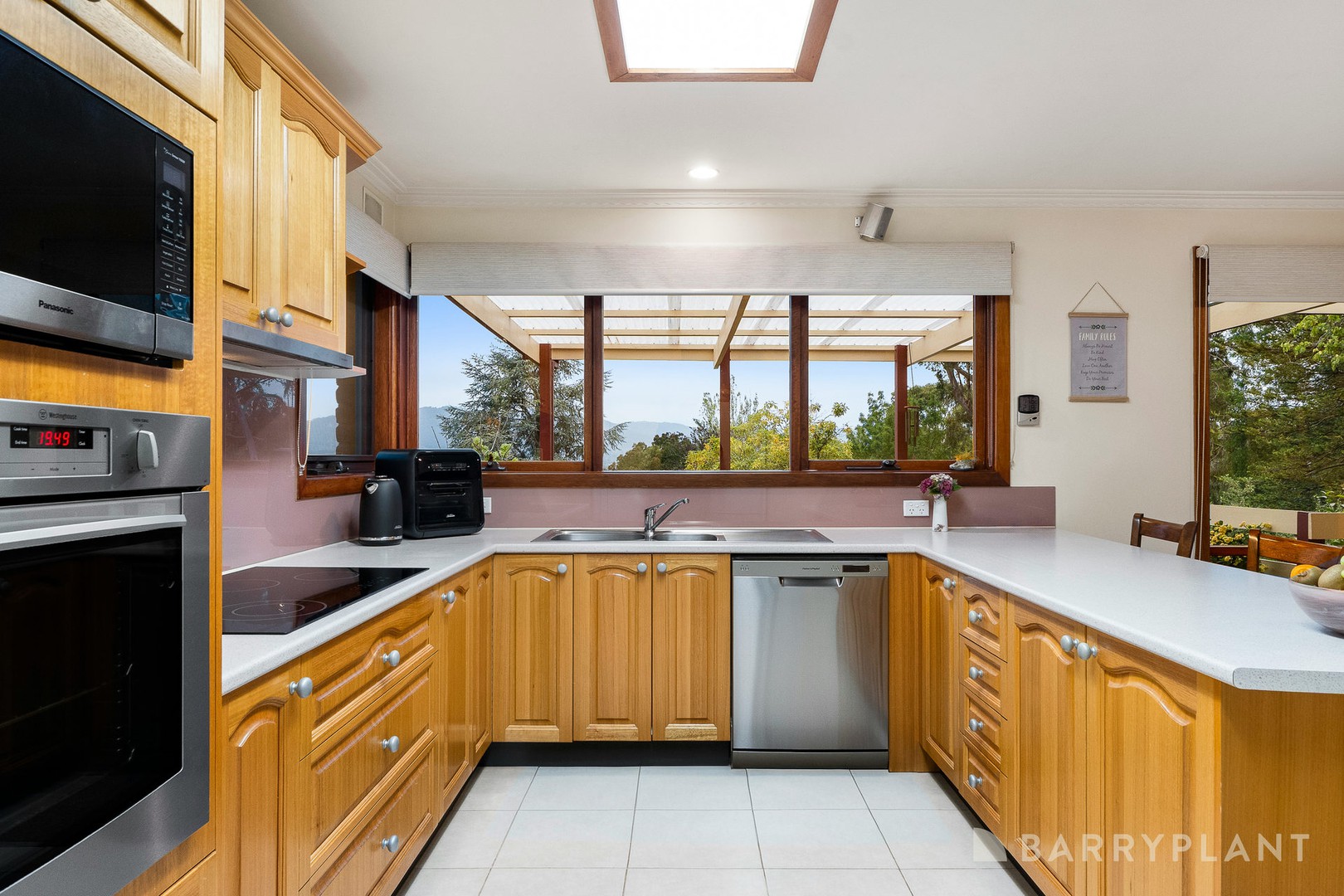 37 Stirling Road, Croydon, VIC 3136, Croydon - Thumbnail 4