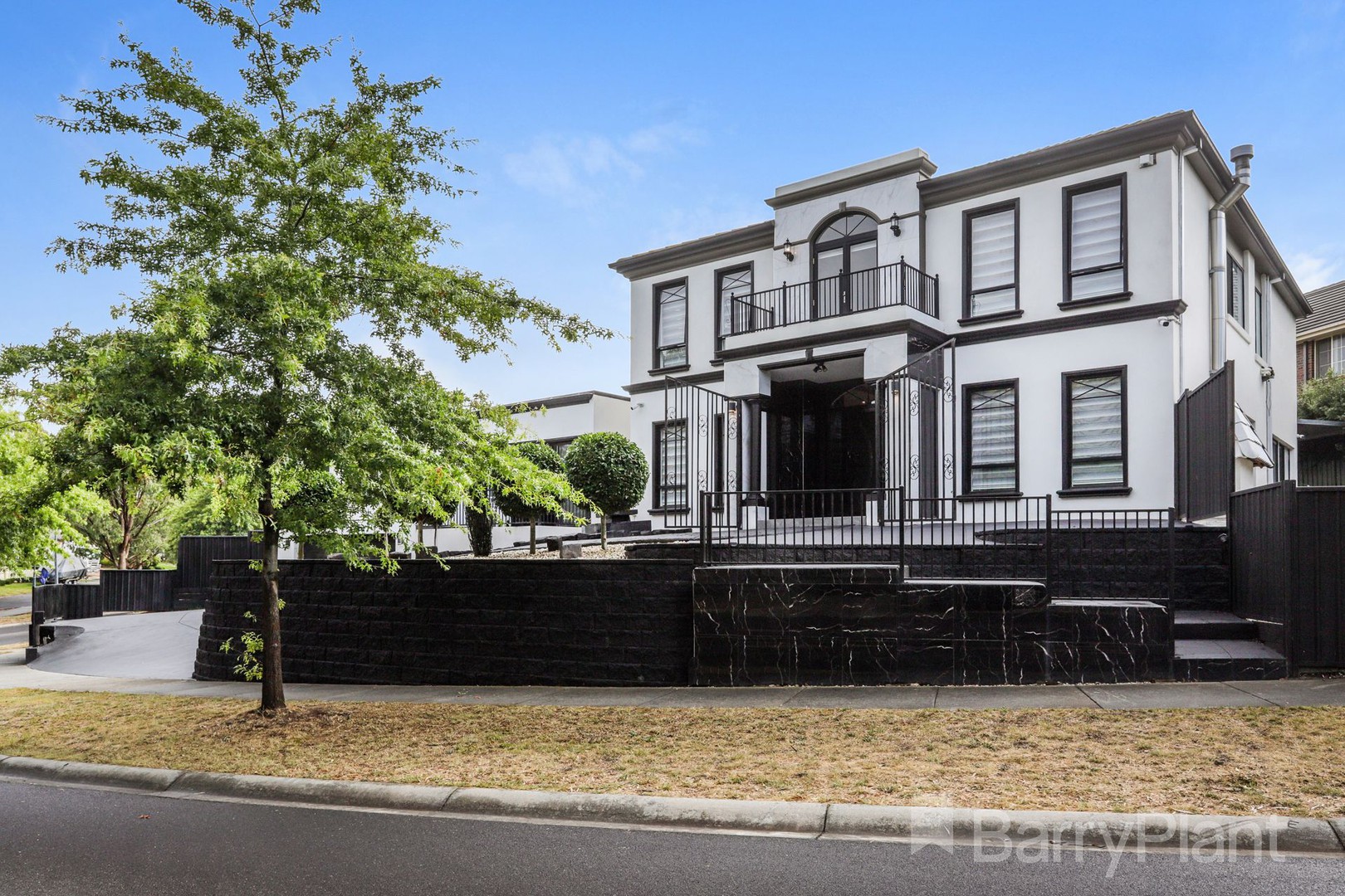37 Stonebridge Way, Attwood, VIC 3049, Attwood - Thumbnail 2