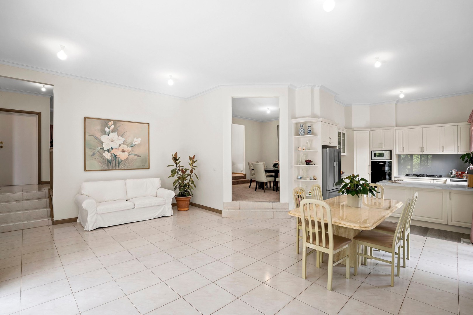 37 Surrey Drive, Keilor East, VIC 3033, Keilor East - Thumbnail 5